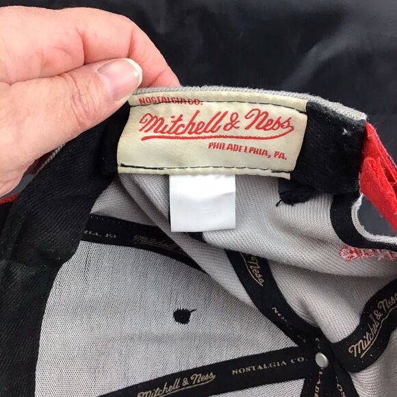 Mitchell & Ness Miami Heat NBA Basketball Brown Red Fitted Hat Cap Adjustable - Picture 9 of 11